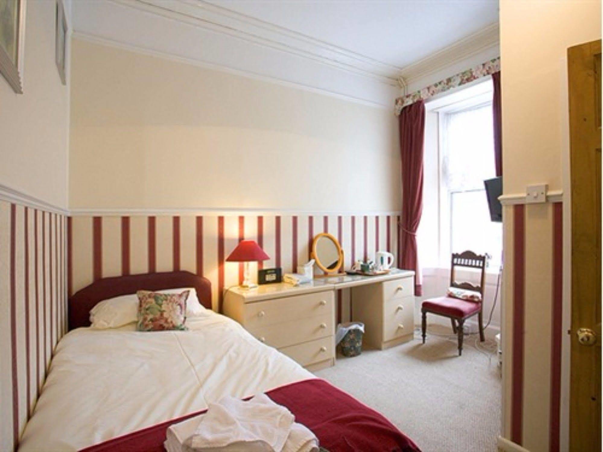 The George Borrow Hotel Ponterwyd Extérieur photo